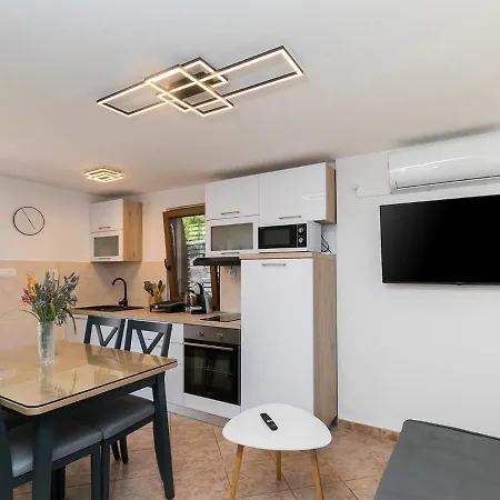 Lavanda New 2021 Apartment Porec